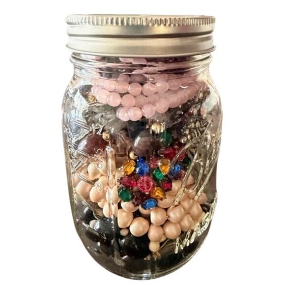 Hidden Gems Mystery Jewelry Jar - Picture 4 of 6